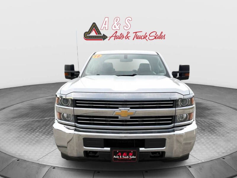 chevrolet silverado 2500hd 2018 1GC1KUEG4JF219070 image chevrolet silverado 2500hd 2018 1GC1KUEG4JF219070 image